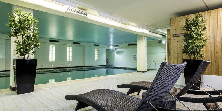 holiday inn milton keynes 3879826418 2x1 1 768x384